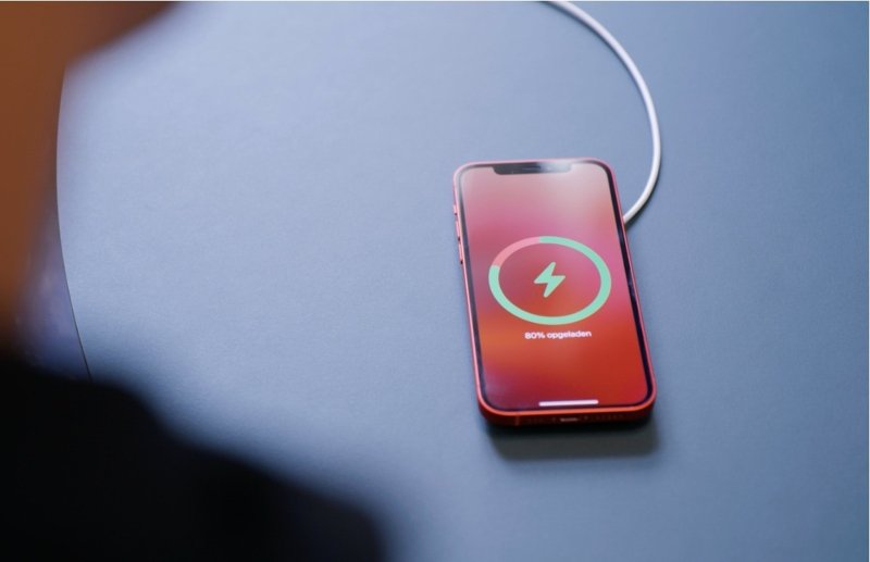 Iphone không nhận sạc Magsafe