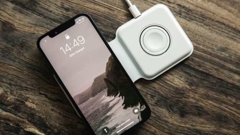 Iphone không nhận sạc Magsafe