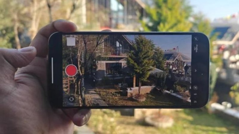 cách quay video 4K trên iPhone 15 Pro Max