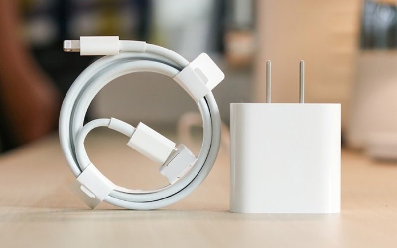 Sửa lỗi iPhone không nhận sạc nhanh